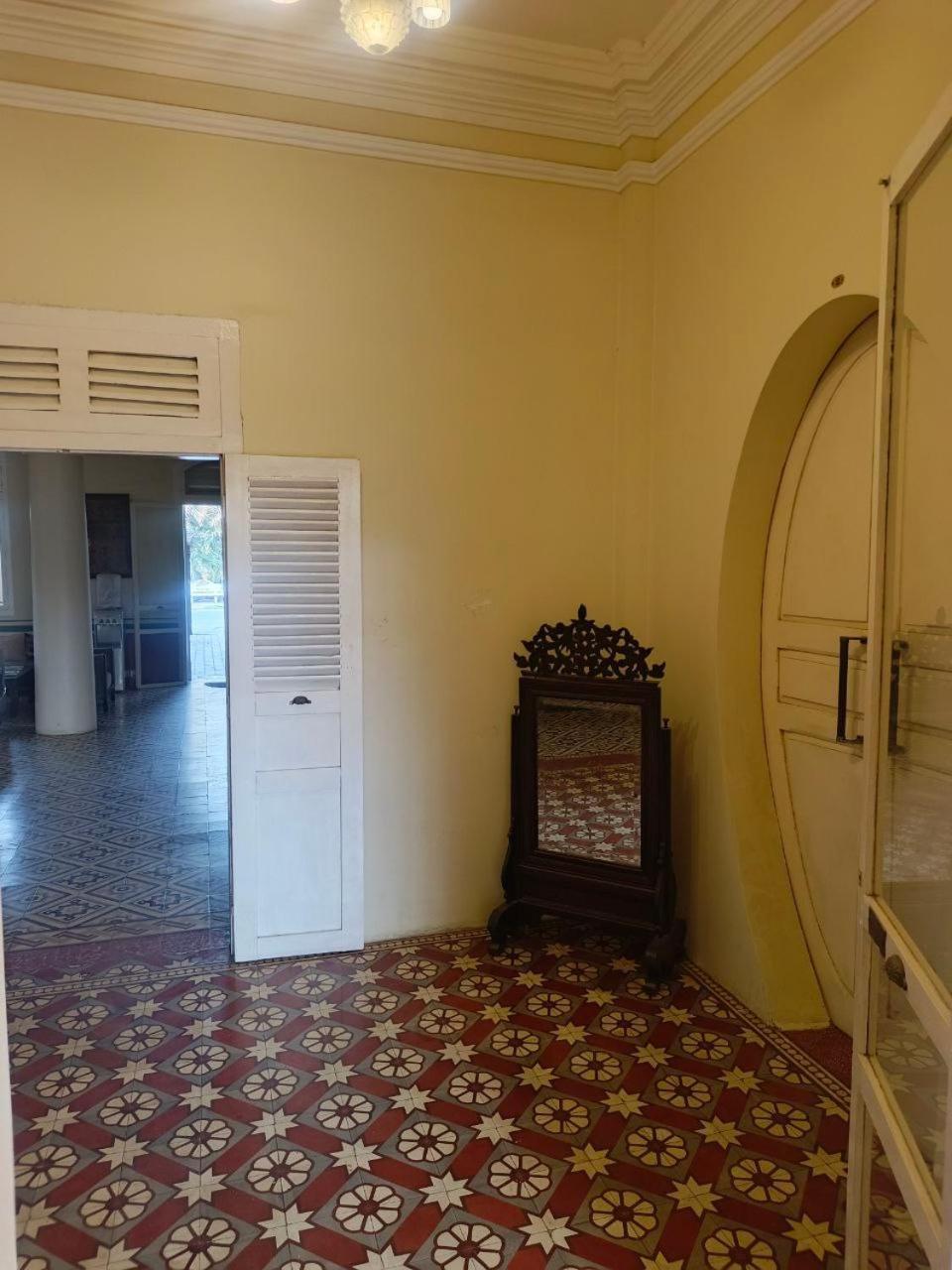 La Villa Баттамбанг Экстерьер фото